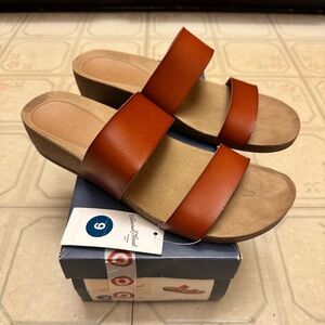 Universal Thread Kerryl Cognac- Brown Sandals 9